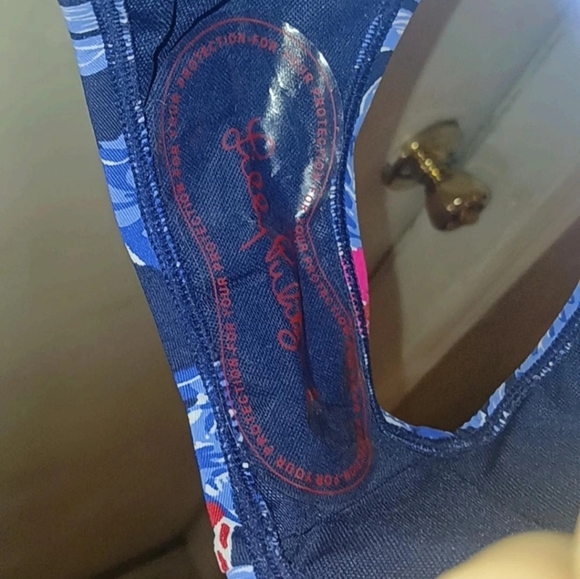 Lilly Pulitzer Farlee One-Piece Swimsuit sz 6 - Picture 6 of 6